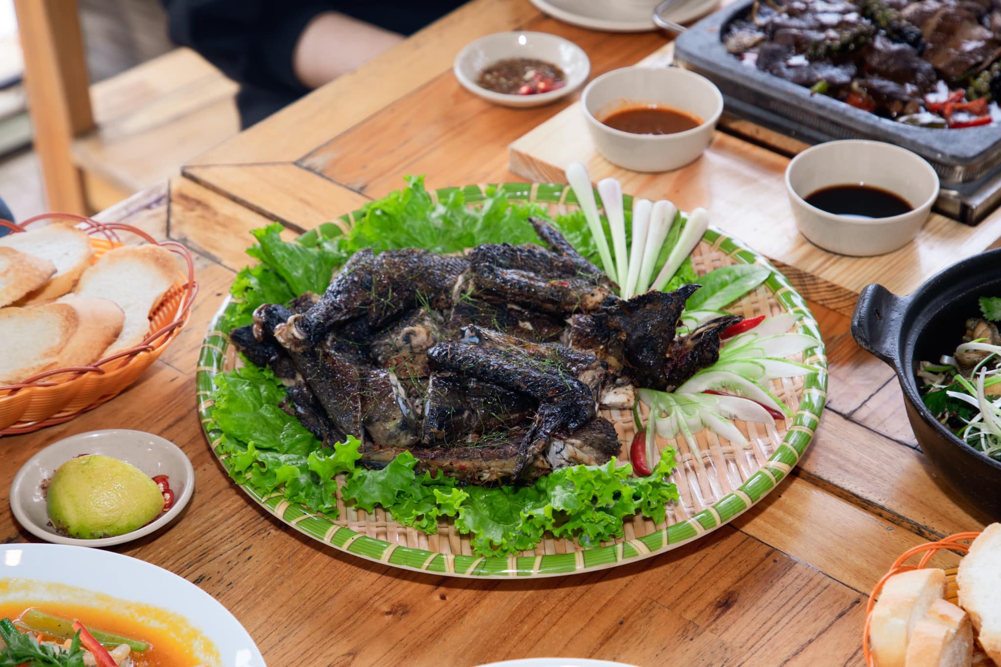 dac-san-ga-den-am-thuc-Sapa