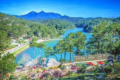 Ho-Xuan-Huong-thung-lung-tinh-yeu-du-lich-Da-Lat