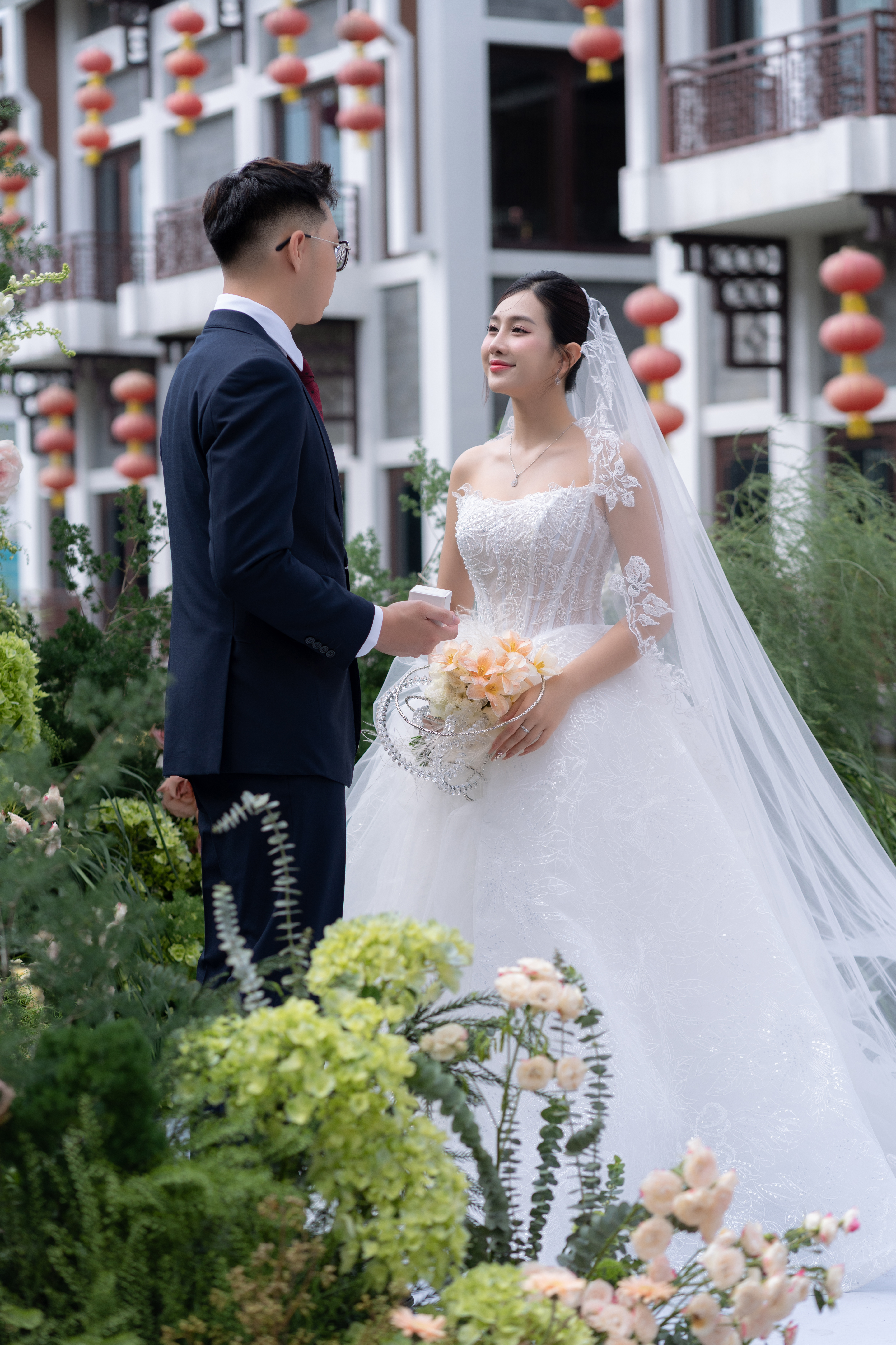 cặp đôi chụp ảnh cưới 