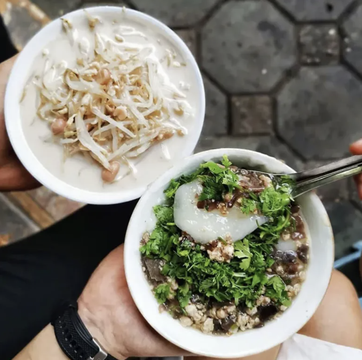 Món bánh đúc nộm lạ miệng thích hợp cho ngày hè oi nóng, đến ngay 4 địa chỉ quán ngon ở Hà Nội - 2