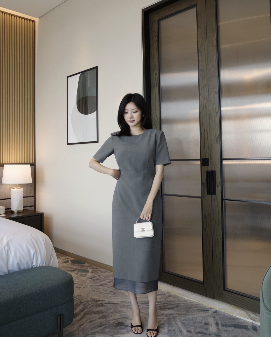 Xu hướng váy liền công sở là 4 kiểu giúp chị em mặc đẹp từ giờ tới tận mùa thu - 2