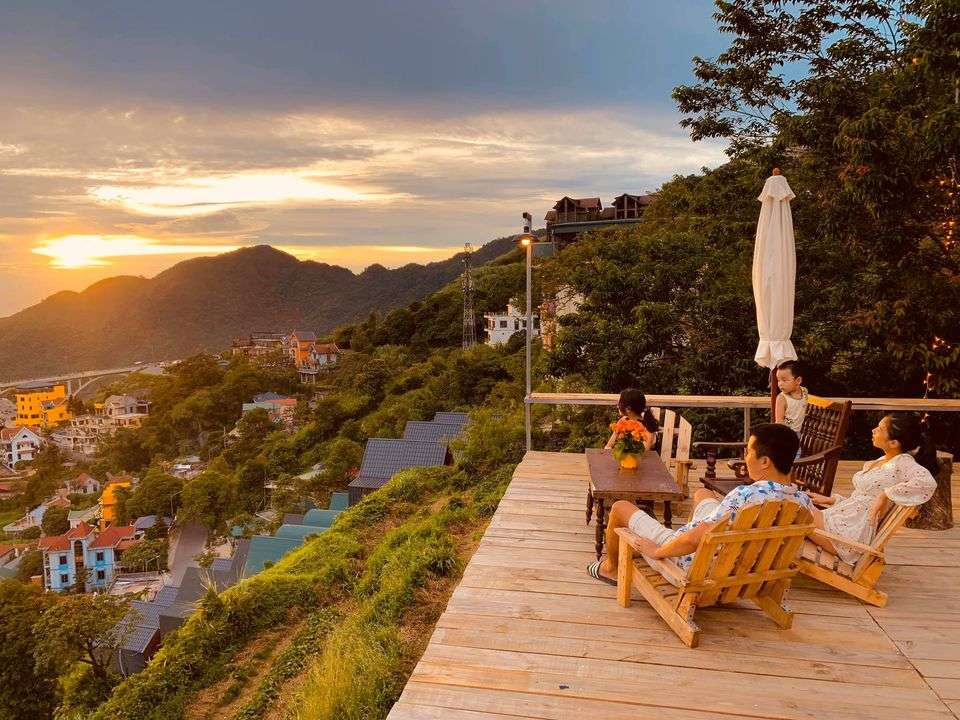 view-ngắm-hoàng-hôn-tại-các-quán-cafe-ở-Tam-Đảo